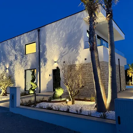 Villa Hills - West