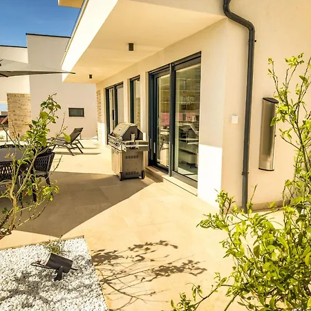 Hills - West Villa *