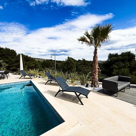 Hills - West Villa Primosten