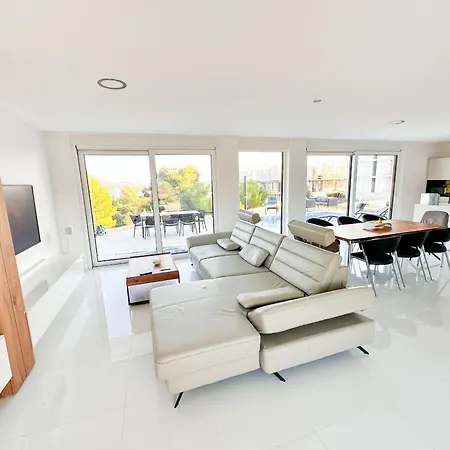 Villa Hills - West *