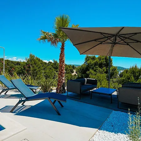 Hills - West Primošten