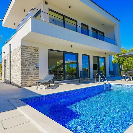 Hills - West Villa Primosten