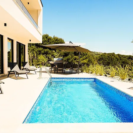 Primosten Hills West - Branded Luxury Villa プリモシュテン