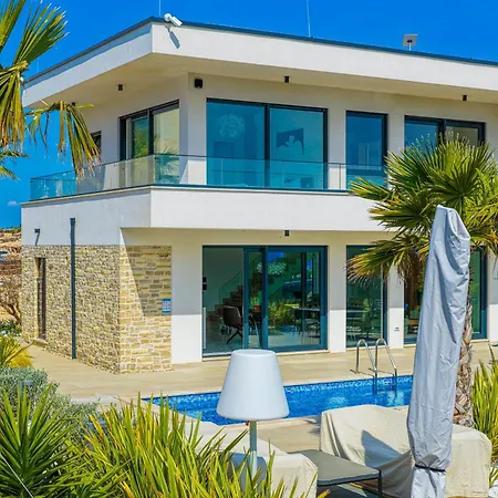 Villa Hills West - Branded Luxury Primošten