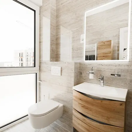 Hills West - Branded Luxury