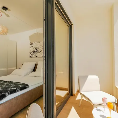 Hills West - Branded Luxury Villa