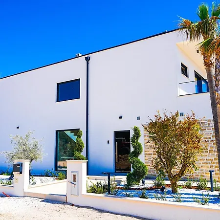 Villa Hills West - Branded Luxury Primošten