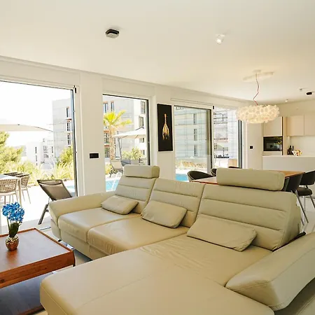 Villa Hills West - Branded Luxury Primošten