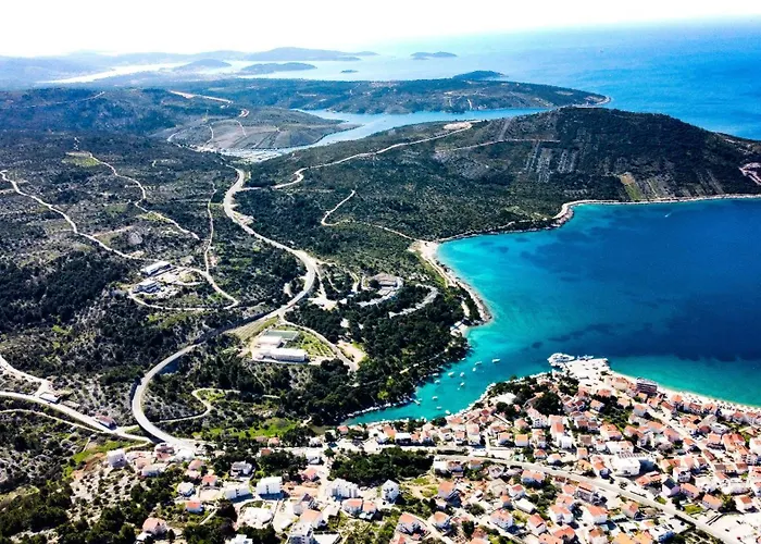 Hills - West Primošten