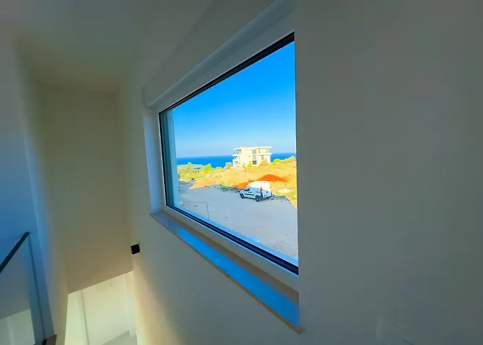 Hills - West * Primošten