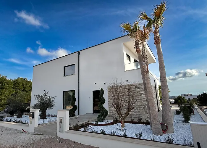 Hills - West * 프리모스턴