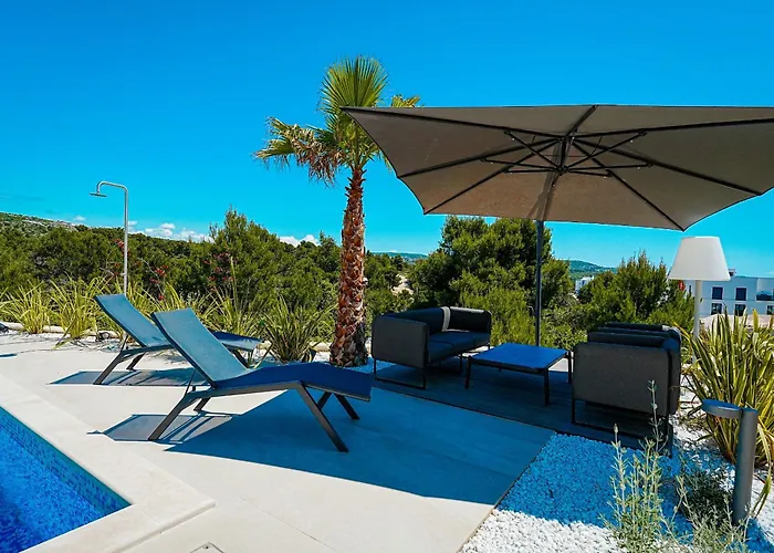 Hills - West * 프리모스턴