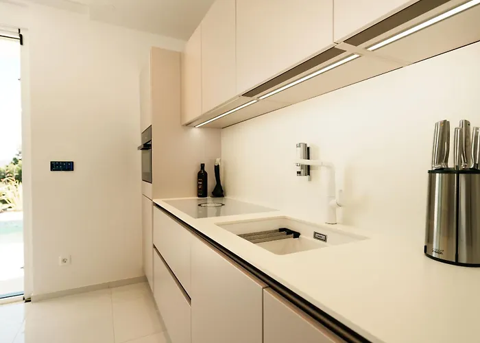 Hills - West Villa *