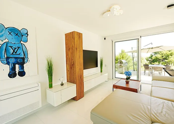 Villa Hills - West *